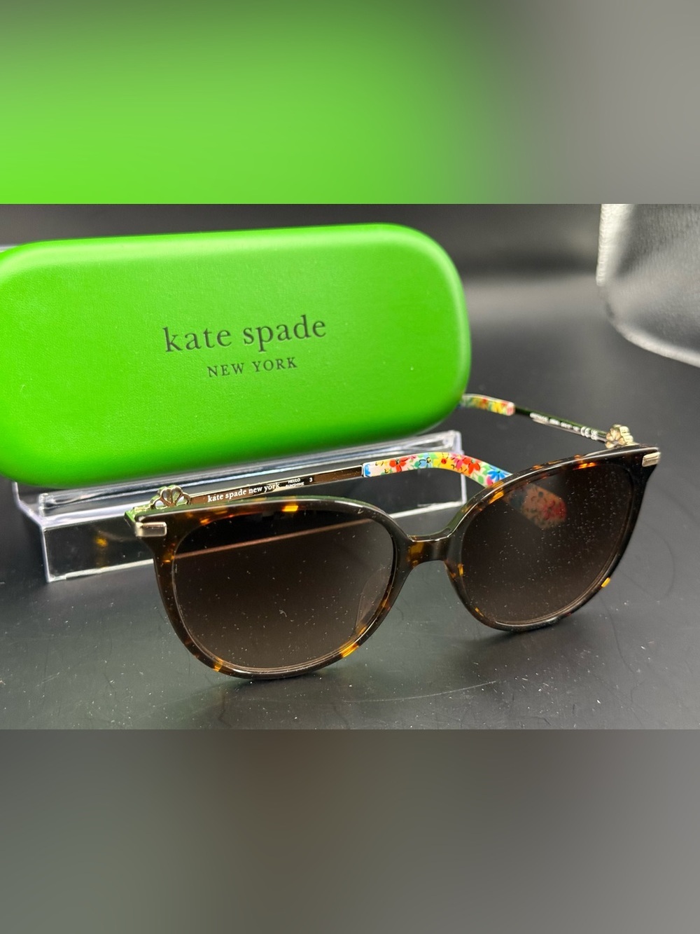 kate spade New York Tortoiseshell Sunglasses with Floral Temples New With Tags